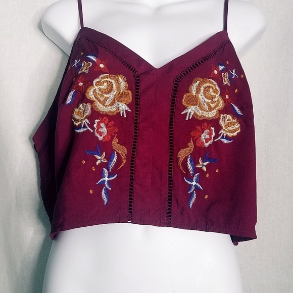 Xhilaration Top Crop Tank Smocked Straps Embroidered Floral Euro Summer - Picture 6 of 10